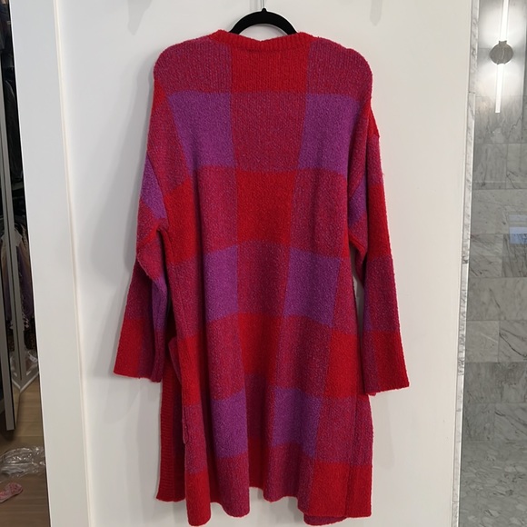 Red and magenta buffalo plaid cardigan - Picture 4 of 4